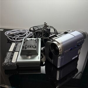 Sony DVR-TRV19 Camcorder